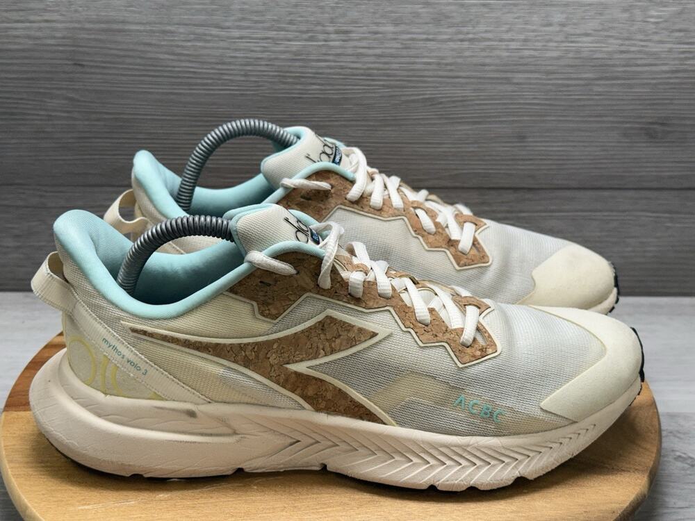 Diadora X Acbc Mythos Blushield Volo 3 Running Womens 9.5